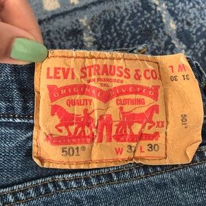 levi 501 jean 31W 3L